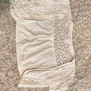 Cat and Jack White Throw